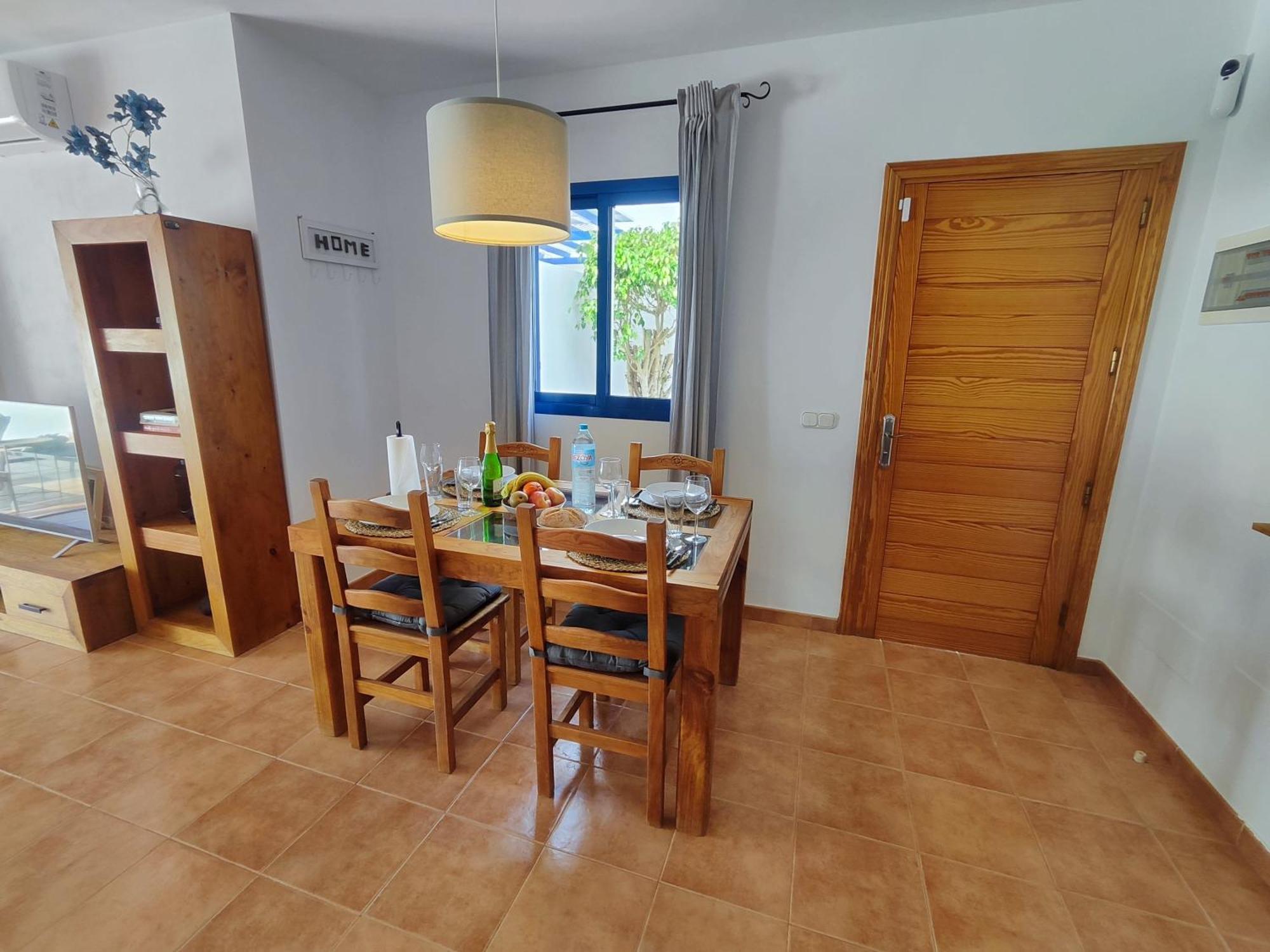 Villa Valperal, Piscina Climatizada Aire Acondicionado Posicion Estrategica!! 普拉亚布兰卡 外观 照片